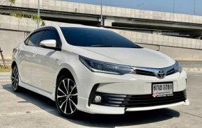 2017 Toyota Corolla Altis 1.8 S รถเก๋ง 4 ประตู ดาวน์ 0%